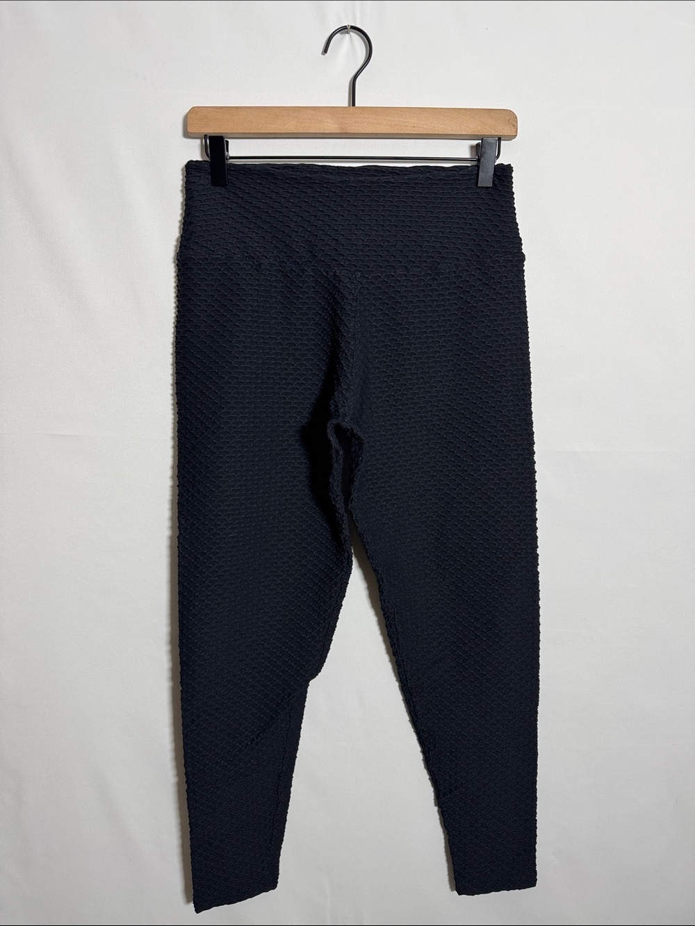 WAP99 {Booty by Brabants} Black Textured Yoga Leggings Pants Bottoms